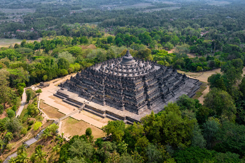 Храмы и Вулканы древней Явы