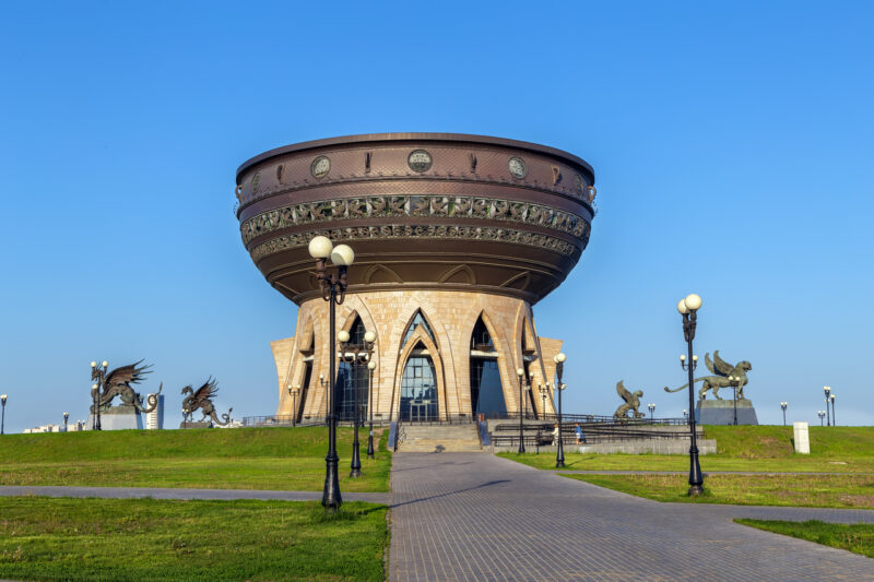 На 8 марта в Казань